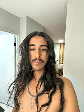 Snapshot of jrrichforever chatting on November 5, 2025, 4:34 am jrrichforever online show from November 5, 2025, 4:34 am