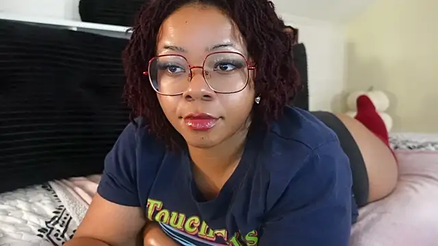 -khayaparker online show from November 7, 2025, 8:20 pm