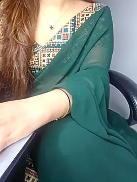 Snapshot of aliyaah_singh chatting on January 5, 2025, 7:07 pm aliyaah singh online show from January 5, 2025, 7:07 pm