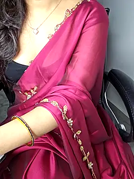 Snapshot of aliyaah_singh chatting on October 1, 2025, 5:30 pm aliyaah singh online show from October 1, 2025, 5:30 pm