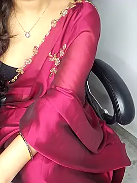 Snapshot of aliyaah_singh chatting on February 25, 2026, 6:17 pm aliyaah singh online show from February 25, 2026, 6:17 pm