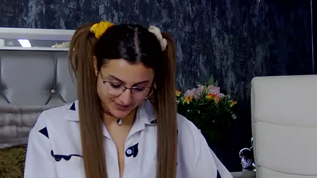 NicolePlay online show from December 11, 2024, 8:26 am