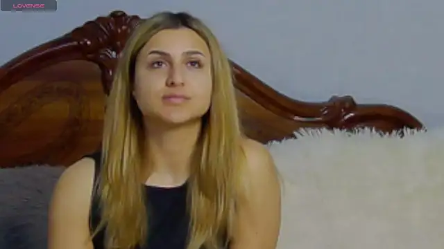 Snapshot of NicolePlay chatting on February 17, 2026, 8:55 am NicolePlay online show from February 17, 2026, 8:55 am