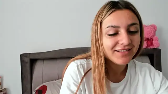 Snapshot of NicolePlay chatting on March 9, 2026, 5:33 am NicolePlay online show from March 9, 2026, 5:33 am