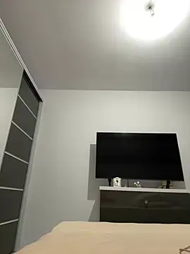 Snapshot of NicolePlay chatting on March 18, 2026, 6:33 pm NicolePlay online show from March 18, 2026, 6:33 pm