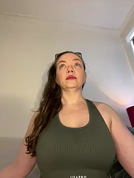 Snapshot of FemDom_RubyKnightXXO chatting on May 22, 2026, 9:26 am FemDom RubyKnightXXO online show from May 22, 2026, 9:26 am