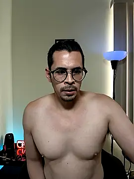 towers j online show from November 10, 2025, 6:18 pm