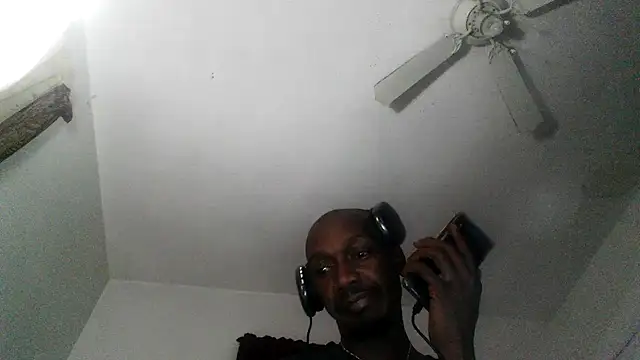 Snapshot of RinsingWood84 chatting on March 6, 2025, 5:46 am RinsingWood84 online show from March 6, 2025, 5:46 am