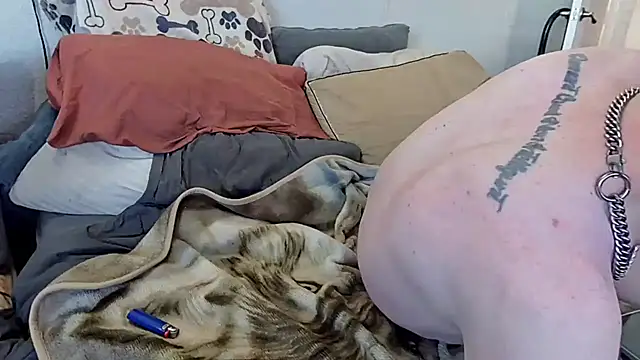 pyrowuff online show from October 28, 2025, 4:53 pm