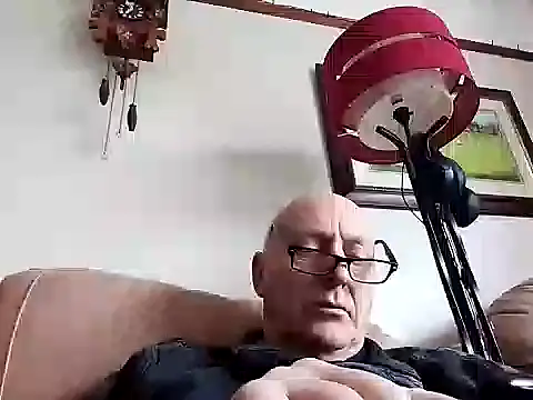 Snapshot of keeenn11 chatting on February 11, 2025, 10:48 am keeenn11 online show from February 11, 2025, 10:48 am