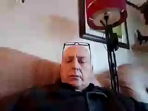 Snapshot of keeenn11 chatting on February 13, 2025, 8:17 am keeenn11 online show from February 13, 2025, 8:17 am