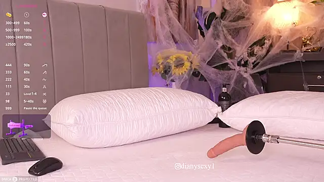 DianySexy online show from October 18, 2025, 2:36 am