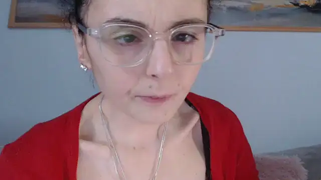 Snapshot of cleophee chatting on April 21, 2026, 5:36 am cleophee online show from April 21, 2026, 5:36 am