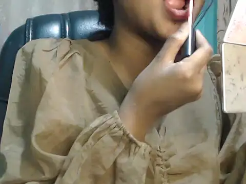 NancyRuvi online show from February 13, 2025, 3:56 pm