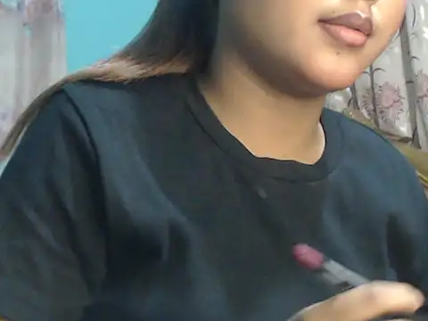 NancyRuvi online show from October 25, 2025, 4:13 pm