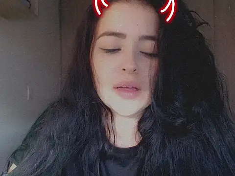 Aleska  Bell online show from September 20, 2025, 10:22 pm