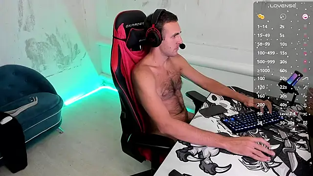 Snapshot of Raamoss chatting on March 20, 2025, 11:02 pm Raamoss online show from March 20, 2025, 11:02 pm