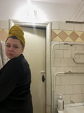 Sara Slow online show from December 14, 2024, 6:41 pm