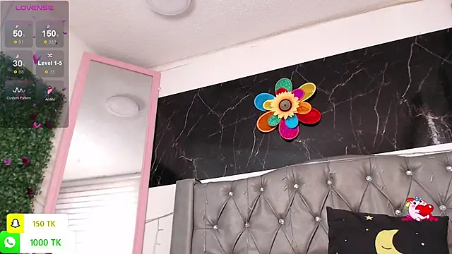 LAILAGUMMY online show from November 20, 2025, 2:06 pm