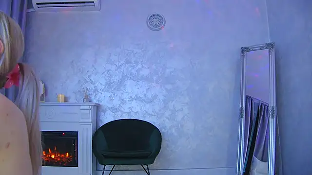 Michelle90u online show from September 28, 2025, 6:41 am