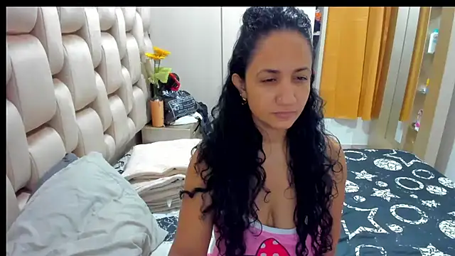 alaskmiller1 online show from February 6, 2025, 3:48 am