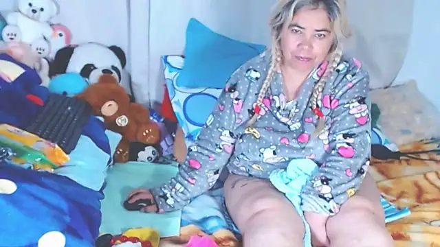 estrellita fugaz16x online show from September 22, 2025, 10:50 am