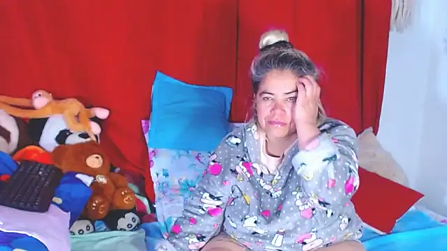 estrellita fugaz16x online show from October 25, 2025, 11:29 am