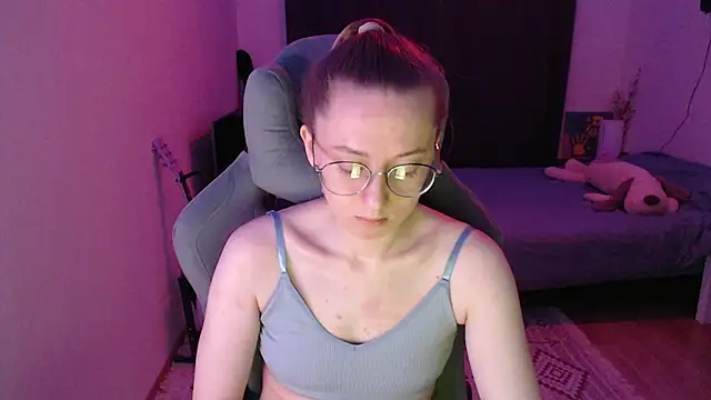 Snapshot of AnabelFrel chatting on February 8, 2026, 1:20 am AnabelFrel online show from February 8, 2026, 1:20 am