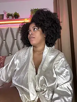 Snapshot of africa_xxx chatting on February 25, 2025, 12:14 am africa xxx online show from February 25, 2025, 12:14 am