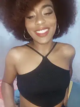 thaimy  online show from December 5, 2025, 2:31 am