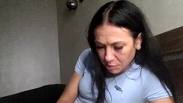 JulianaGold1 online show from October 21, 2025, 8:31 pm