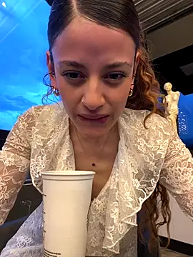 alana15 online show from October 9, 2025, 10:52 pm