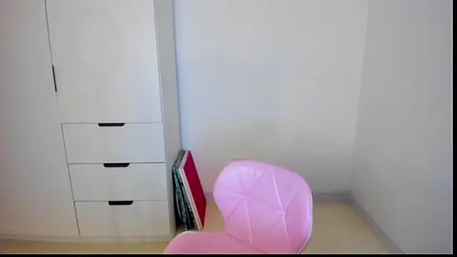 MiaStripDance online show from February 14, 2026, 5:21 pm