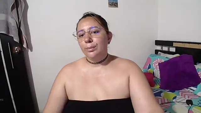 sexxy ticki online show from September 17, 2025, 10:00 pm