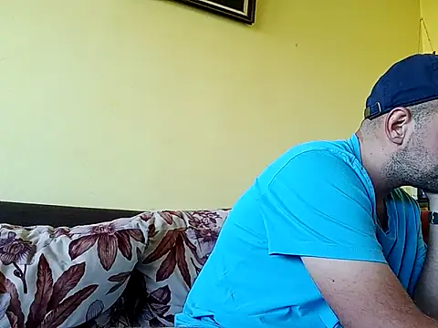 Snapshot of Flakka95 chatting on October 4, 2025, 11:52 am Flakka95 online show from October 4, 2025, 11:52 am