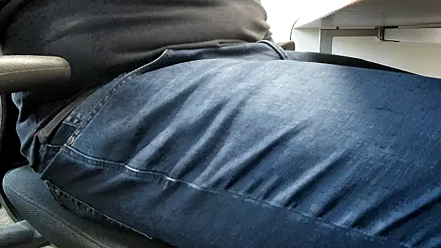 69bezfleku online show from October 23, 2025, 6:13 am