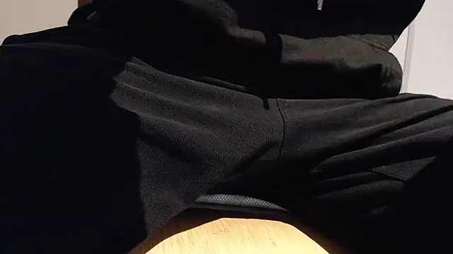 papiculo86 online show from February 24, 2025, 10:47 pm