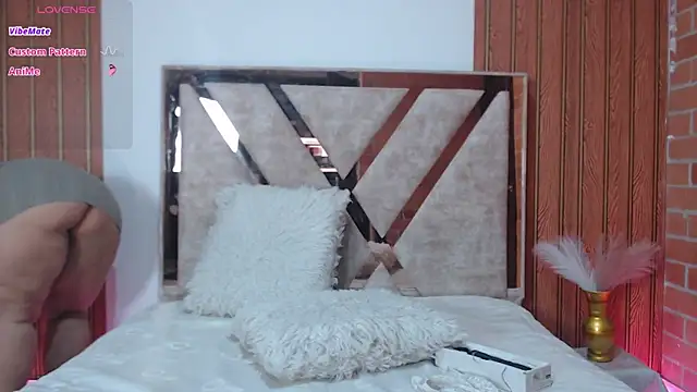 AGATHAA WHITE online show from January 9, 2026, 11:13 am