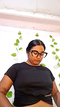 shayna all online show from December 2, 2025, 6:03 pm