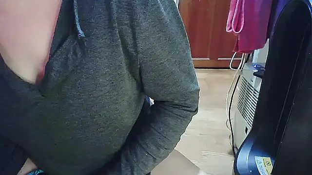 cindy01113520 online show from March 25, 2026, 5:41 pm