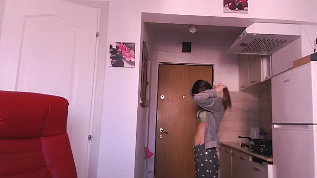 simyhvn online show from February 1, 2026, 7:18 am