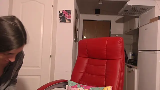 simyhvn online show from February 6, 2026, 8:07 am