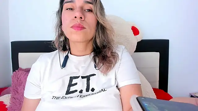 Snapshot of na-biky chatting on February 23, 2025, 8:33 pm na-biky online show from February 23, 2025, 8:33 pm