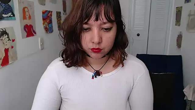 soynanabela28 online show from May 19, 2026, 6:58 pm