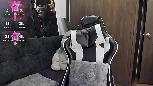 Alessandro Vanni online show from November 12, 2025, 10:41 pm