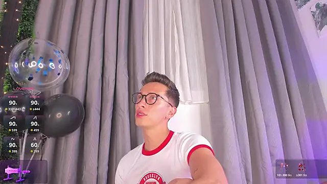 Thiago jones online show from December 2, 2025, 1:44 am