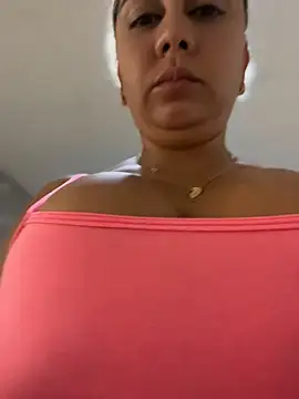 Snapshot of maymercy chatting on April 13, 2026, 1:49 pm maymercy online show from April 13, 2026, 1:49 pm