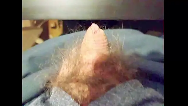 hairyuncut00 online show from January 14, 2026, 8:42 am