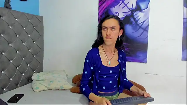 Snapshot of Karol_fenixx chatting on September 14, 2025, 1:16 am Karol fenixx online show from September 14, 2025, 1:16 am