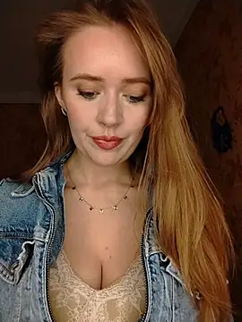 PrettieKate online show from April 10, 2026, 5:17 pm